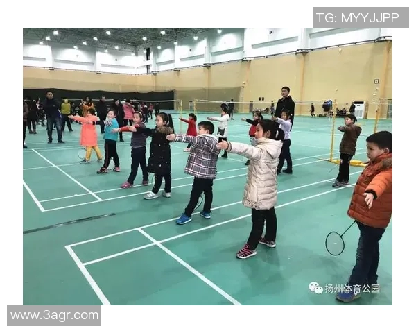 科学训练羽毛球技巧与欧冠足球比赛经验分享 科学训练羽毛球技巧与欧冠足球比赛经验分享